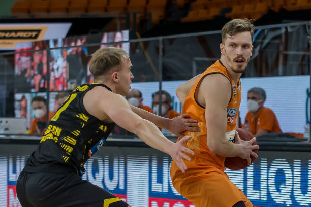 这两位备受 这两位备受