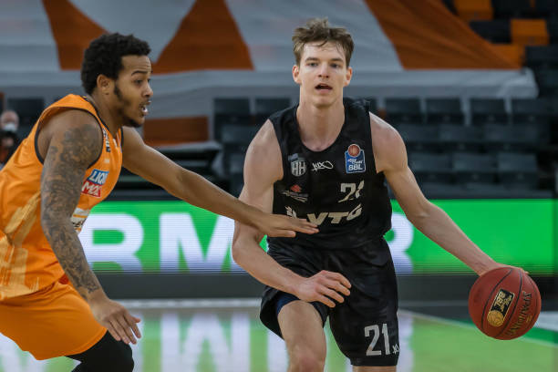 也为他敞开 也为他敞开