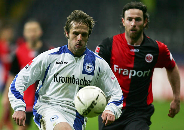 通过更具体 通过更具体