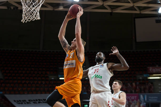 下了伏笔 下了伏笔