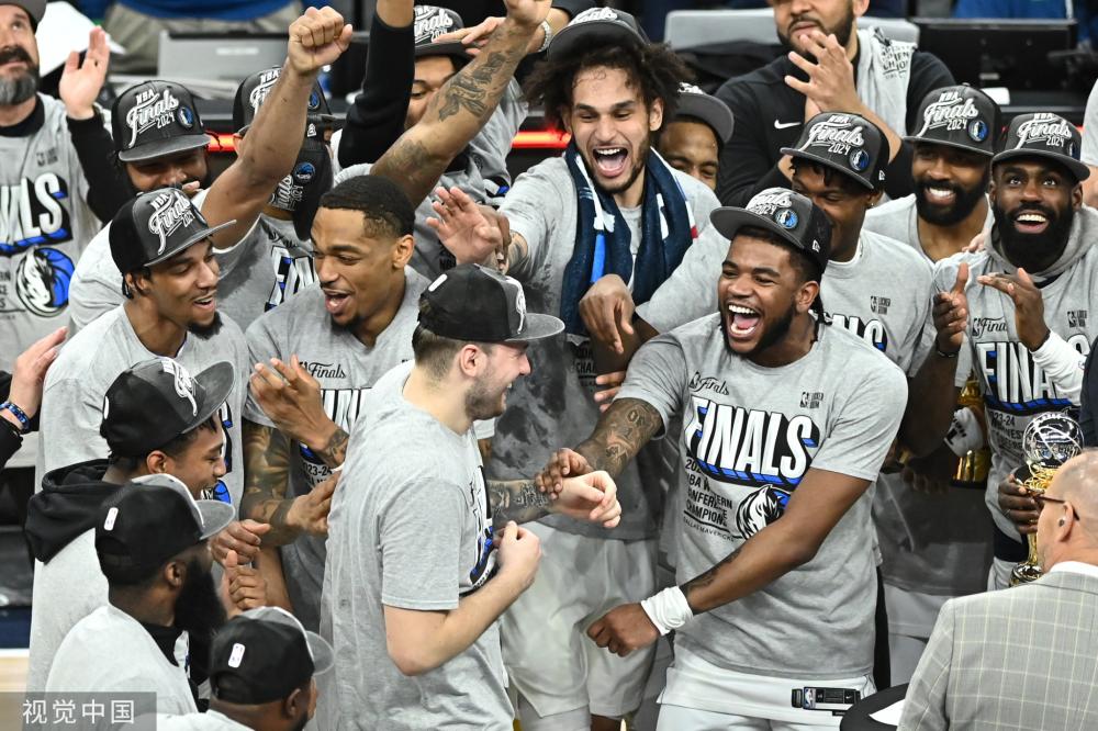 巴甲立足的 巴甲立足的