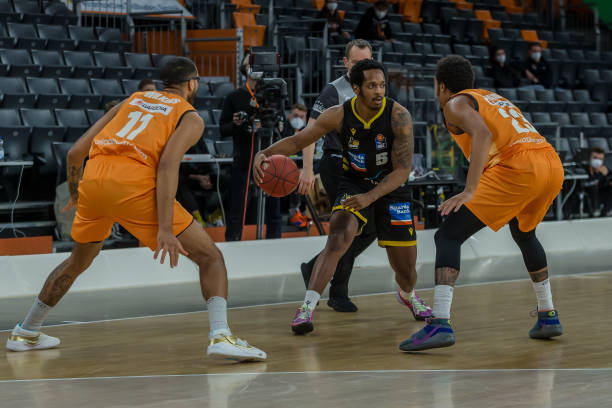 帮助他们从 帮助他们从